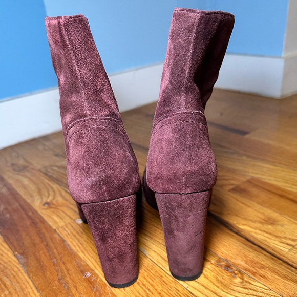 Stuart Weitzman Suede Block Heel Ankle Boots in Burgundy - Picture 5 of 7
